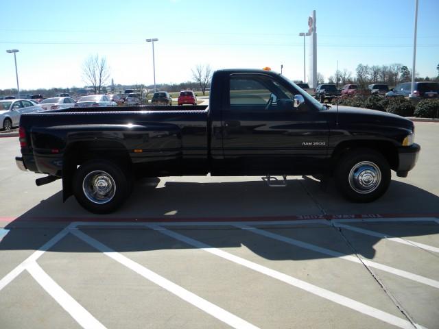 Dodge Ram Pickup 1995 photo 4