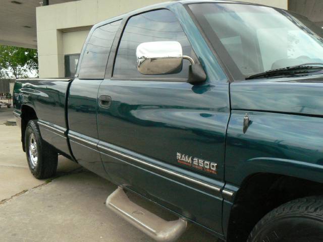 Dodge Ram Pickup 1996 photo 3