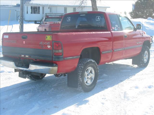 Dodge Ram Pickup 1996 photo 2