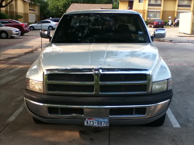 Dodge Ram Pickup 1996 photo 1