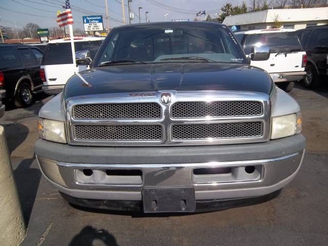 Dodge Ram Pickup 1997 photo 1