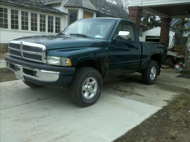 Dodge Ram Pickup 1997 photo 1