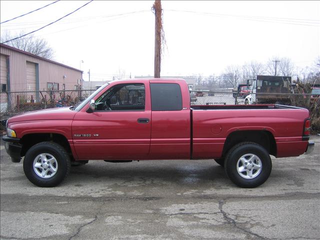 Dodge Ram Pickup 1997 photo 3