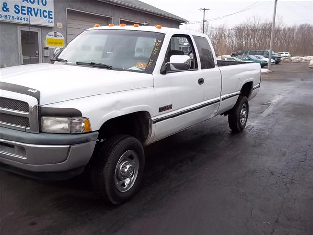 Dodge Ram Pickup 1997 photo 1