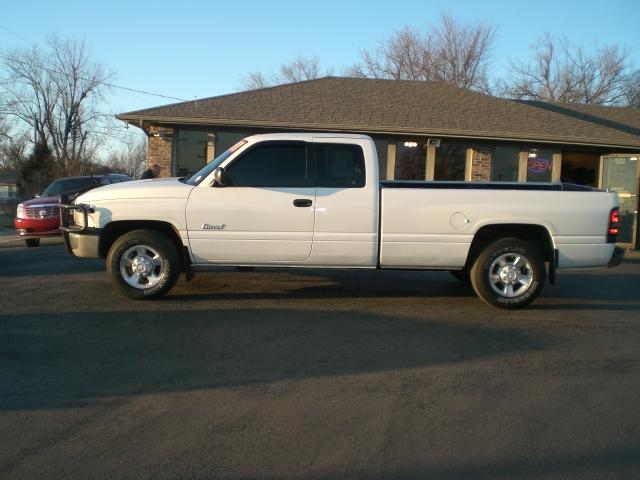 Dodge Ram Pickup 1997 photo 1