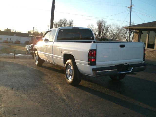 Dodge Ram Pickup 1997 photo 2