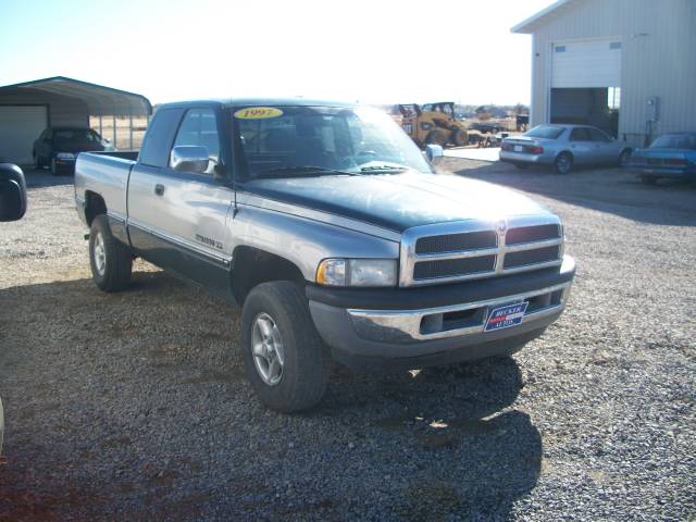 Dodge Ram Pickup 1997 photo 4