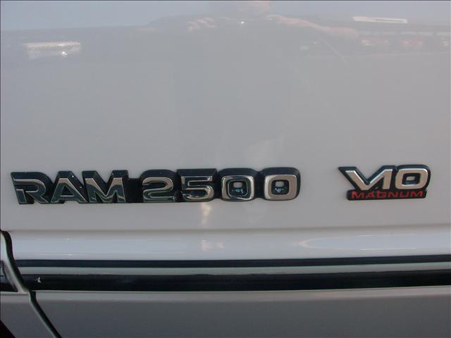 Dodge Ram Pickup 1997 photo 1