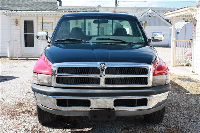 Dodge Ram Pickup 1997 photo 2