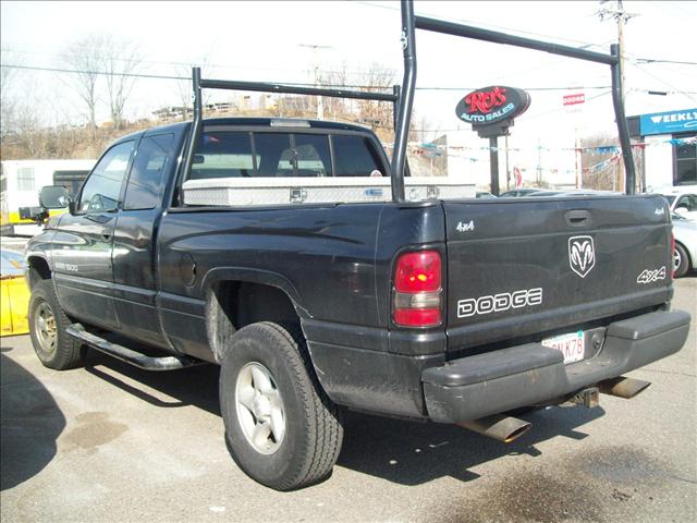 Dodge Ram Pickup 1997 photo 4