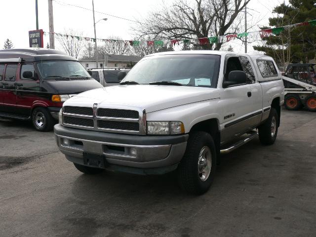 Dodge Ram Pickup 1998 photo 3