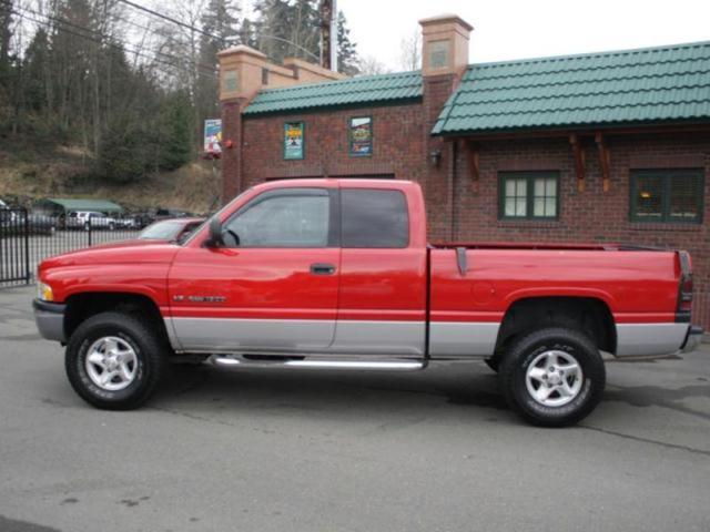 Dodge Ram Pickup 1998 photo 1