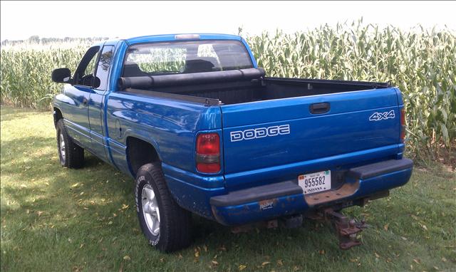 Dodge Ram Pickup 1999 photo 4