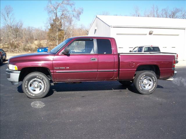 Dodge Ram Pickup Base Pickup