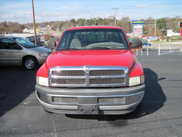 Dodge Ram Pickup 2000 photo 3