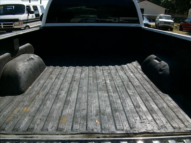 Dodge Ram Pickup 2000 photo 4