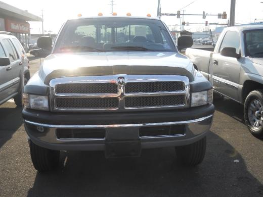 Dodge Ram Pickup 2000 photo 1