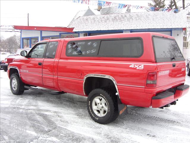 Dodge Ram Pickup 2000 photo 5