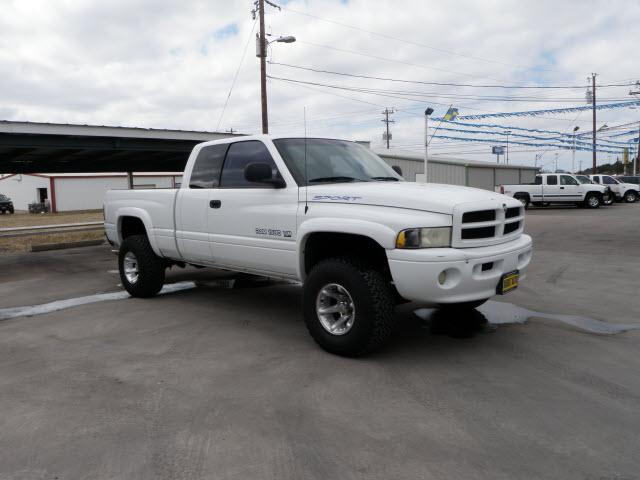 Dodge Ram Pickup 2000 photo 5