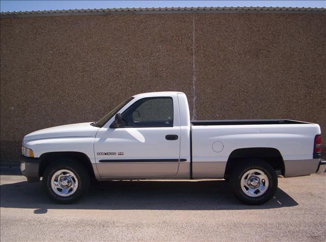 Dodge Ram Pickup 2001 photo 3