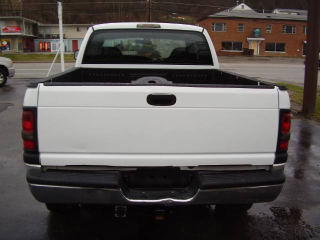 Dodge Ram Pickup 2001 photo 3