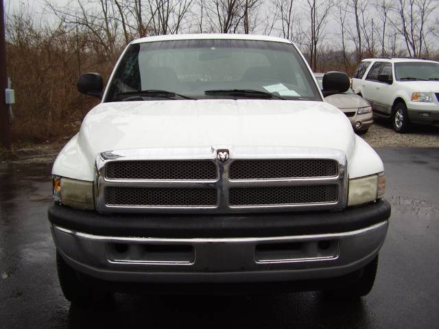 Dodge Ram Pickup 2001 photo 4