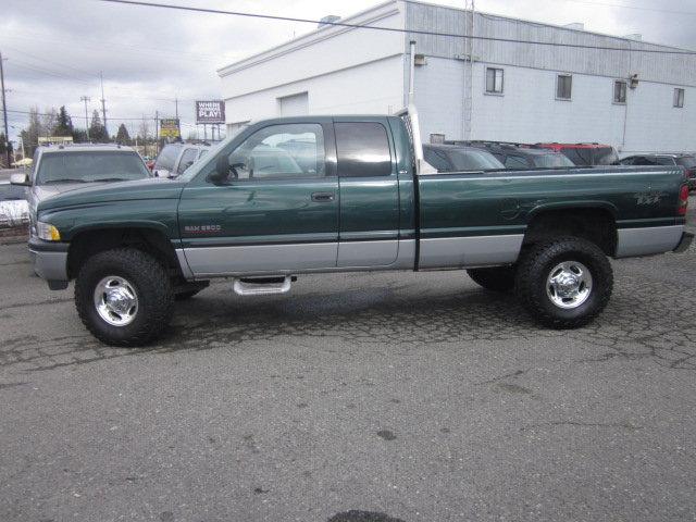 Dodge Ram Pickup 2001 photo 2