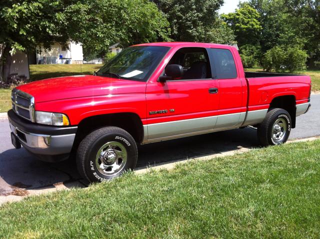 Dodge Ram Pickup 2001 photo 1