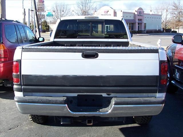 Dodge Ram Pickup 2001 photo 3