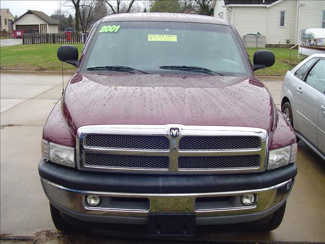 Dodge Ram Pickup SLT Pickup