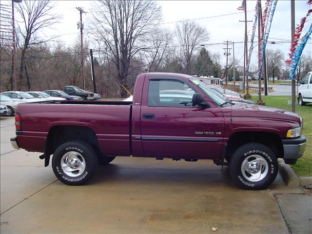 Dodge Ram Pickup 2001 photo 1