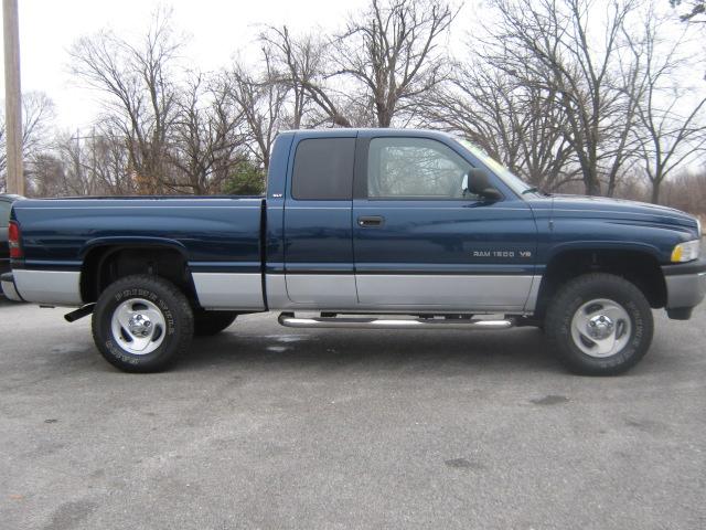 Dodge Ram Pickup 2001 photo 1