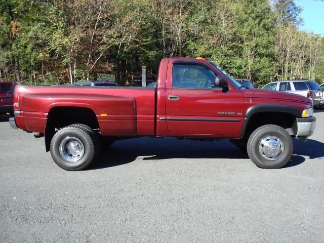 Dodge Ram Pickup 2001 photo 4