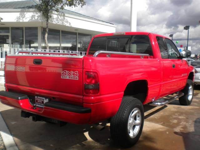 Dodge Ram Pickup 2001 photo 3