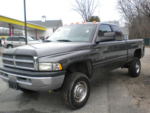 Dodge Ram Pickup 1500 LT 4WD Pickup