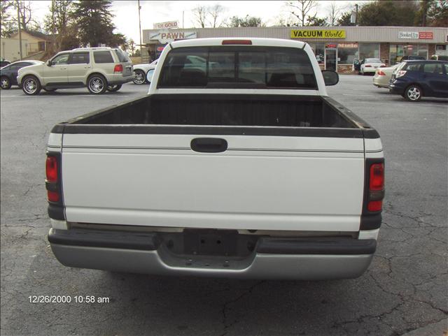 Dodge Ram Pickup 2001 photo 1