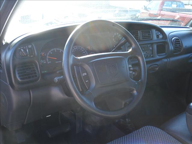 Dodge Ram Pickup 2001 photo 4