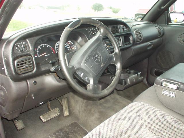 Dodge Ram Pickup 2001 photo 4