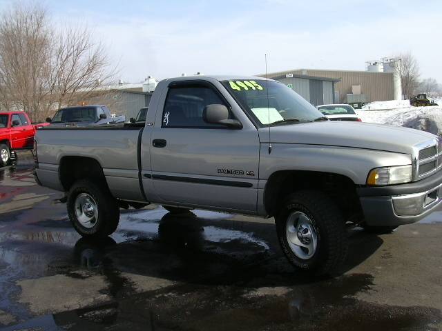 Dodge Ram Pickup 2001 photo 1