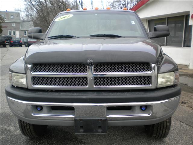 Dodge Ram Pickup 2001 photo 1