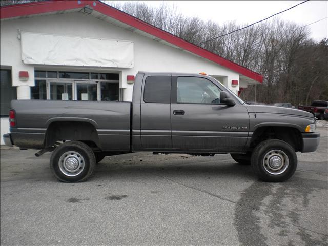 Dodge Ram Pickup 2001 photo 4