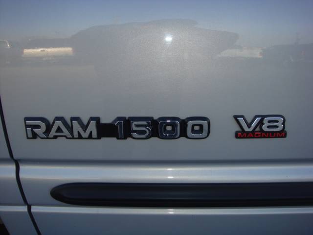 Dodge Ram Pickup 2001 photo 1