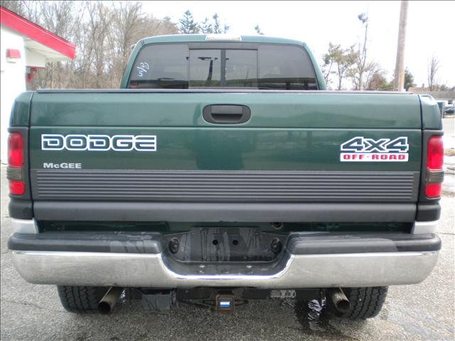 Dodge Ram Pickup 2001 photo 3