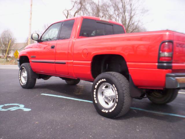 Dodge Ram Pickup 2001 photo 1