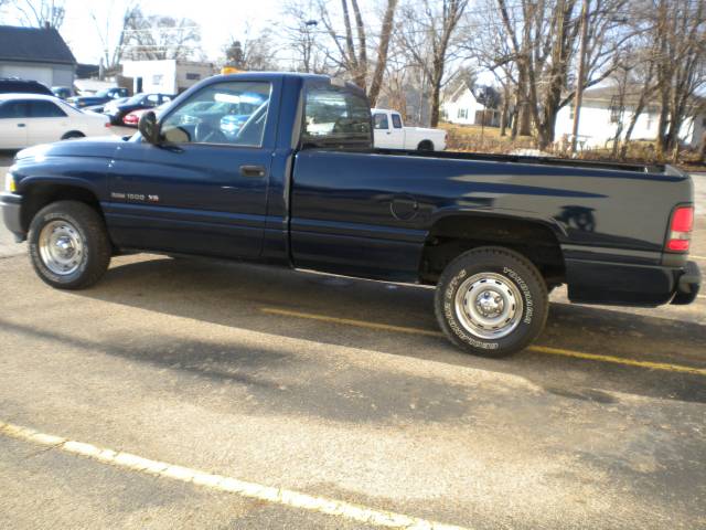 Dodge Ram Pickup 2001 photo 3