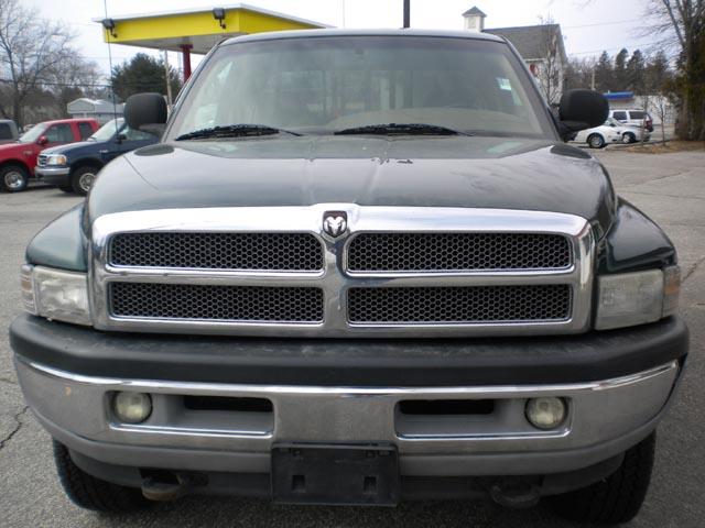 Dodge Ram Pickup 2001 photo 1