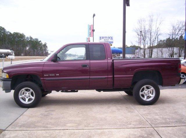 Dodge Ram Pickup 2001 photo 3