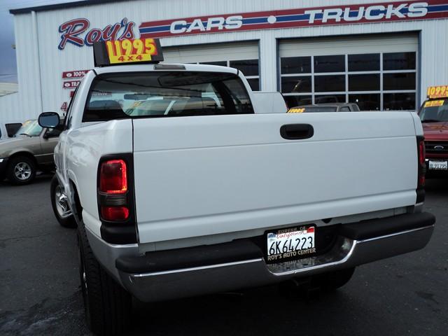 Dodge Ram Pickup 2001 photo 1