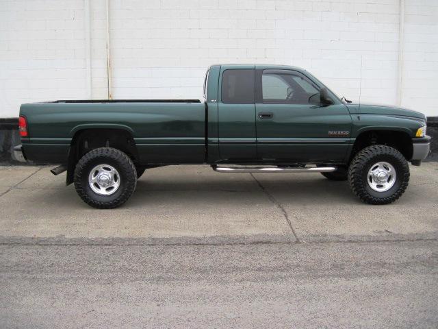 Dodge Ram Pickup 2001 photo 1