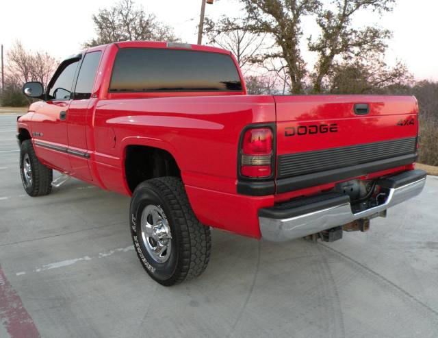 Dodge Ram Pickup 2001 photo 1